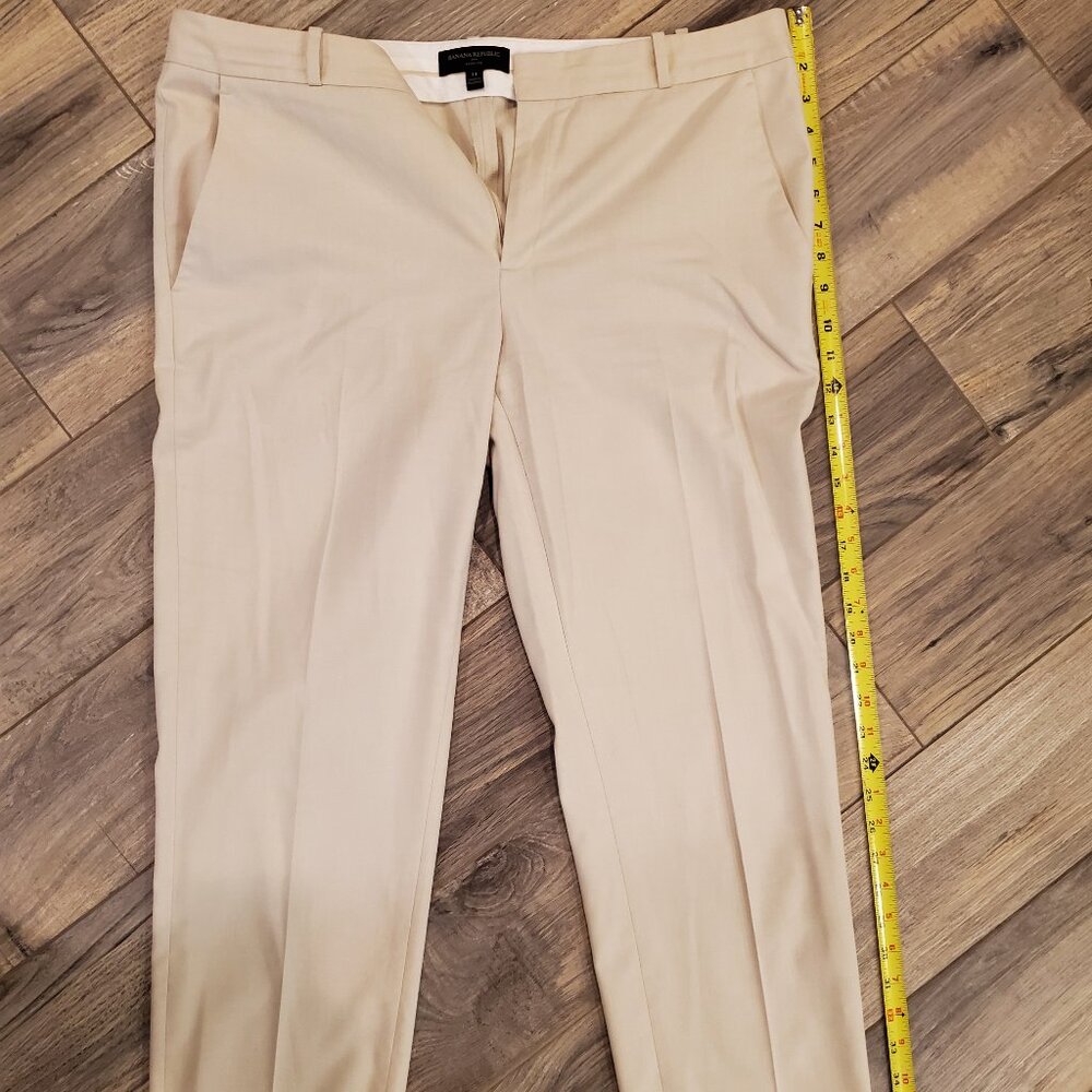 EUC Banana Republic Ryan Pants 14 - Beige